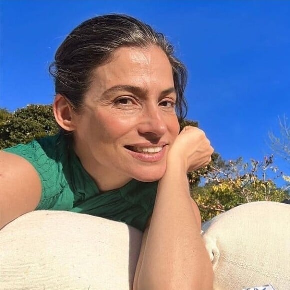 Renata Vasconcellos e Maju Coutinho são amigas de "Fantástico" e postaram juntas para o Instagram.