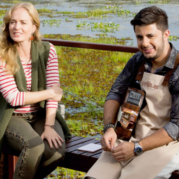 Cristiano Araújo em foto com Angélica durante gravação no Pantanal e dias antes do trágico acidente