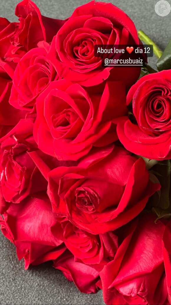 Isis Valverde publicou um buquê recheado de rosas, presente do namoradão na data especial. 'É sobre amor! Dia 12', escreveu a atriz