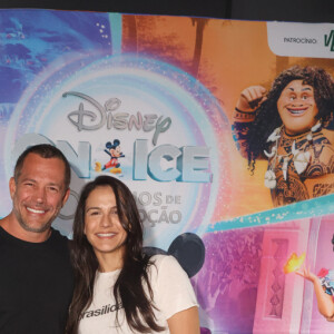 'Disney On Ice': Malvino Salvador e Kira Gracie assistem a espetáculo que comemora 100 anos