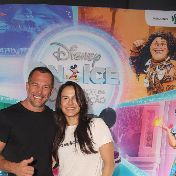 'Disney On Ice': Malvino Salvador e Kira Gracie assistem a espetáculo que comemora 100 anos