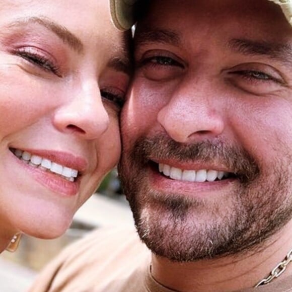 Paolla Oliveira fez uma revelação inusitada sobre o começo do seu namoro com Diogo Nogueira.