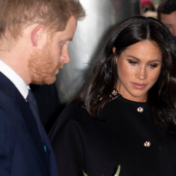 'Vigaristas!': Harry e Meghan são detonados por executivos do Spotify após fim de parceria milionária