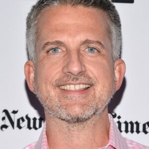 Bill Simmons, chefe de inovação e supervisor de monetização dos podcasts da plataforma, disparou duras críticas contra os duqueses