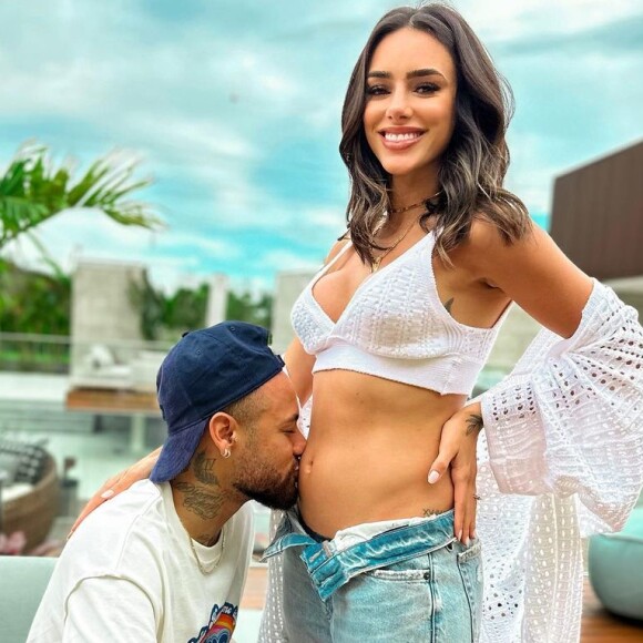 Bruna Biancardi e Neymar vão revelar o sexo do primeiro filho do casal em 24 de junho de 2023