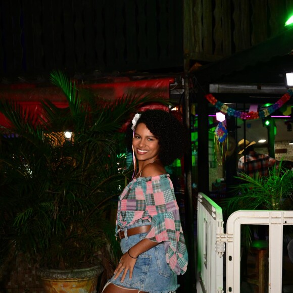 Festa junina da novela 'Vai na Fé' reuniu ainda Clara Serrão