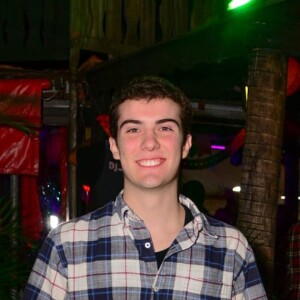 Elenco da novela 'Vai na Fé' se reuniu em festa junina, Caio Manhete foi um dos atores presentes