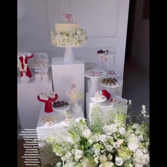 Leticia Cazarré compartilhou nos stories um pouquinho da decoração da festa.