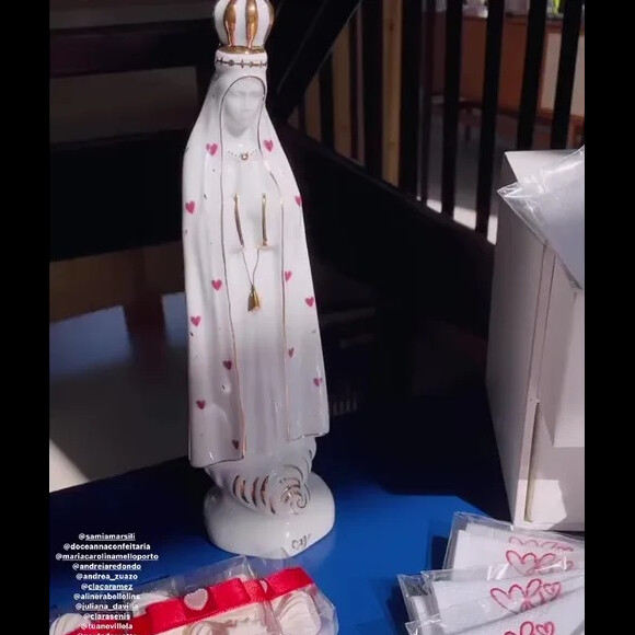 Outro detalhe que chamou a atenção é que 'Nossa Senhora' parece ter sido o tema de aniversário de Maria Guilhermina.