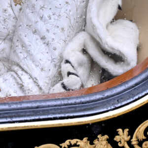 Rainha Camilla não quer atrapalhar sua popularidade se envolvendo no enredo de Harry e Meghan, diz site