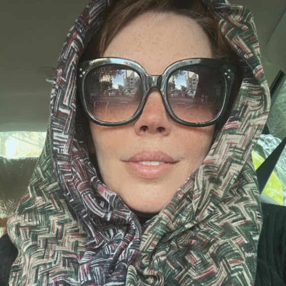 Simony ainda encerrou dizendo que não quer pedir, apenas agradecer pela vida