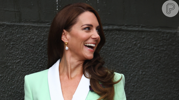 Após críticas, Kate Middleton volta a ostentar em look de R$ 23 mil e faz nova referência à sogra falecida, Lady Di