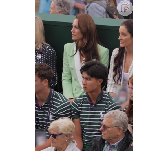 Kate Middleton viraliza por sincronizar movimentos com pessoas da arquibancada em jogo de tênis