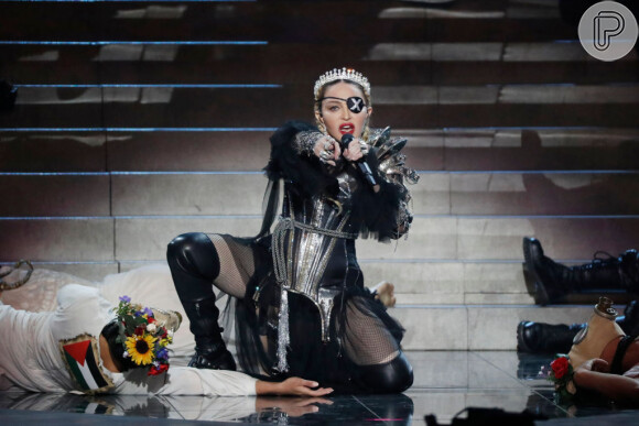 Madonna iria começar a turnê no dia 15 de julho