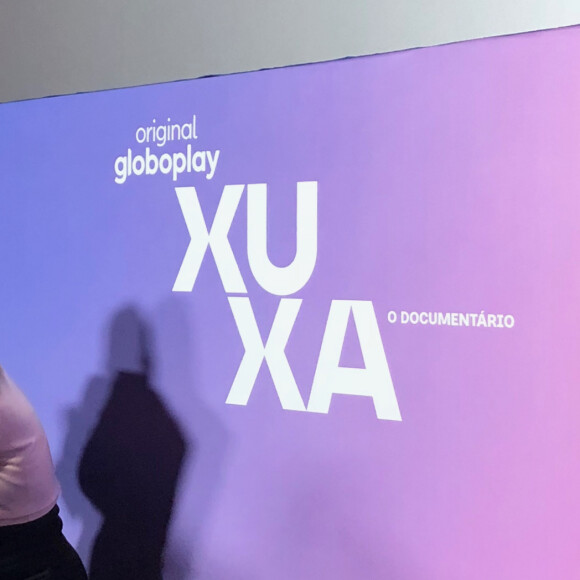 Xuxa reuniu amigos, familiares e imprensa para o lançamento de seu documentário no Globoplay e o Purepeople esteve presente