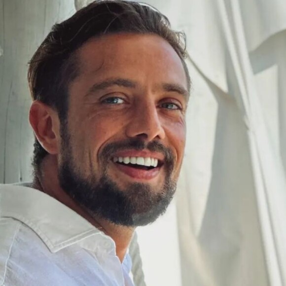 Rafael Cardoso tem conversa com menor de idade exposta