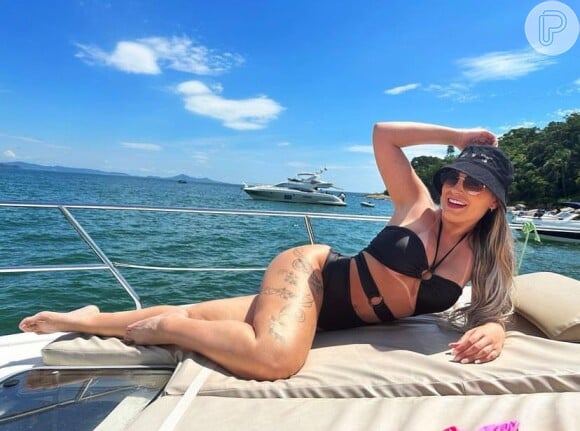 Vídeos de Andressa Urach estão sendo gravados pelo seu filho mais velho