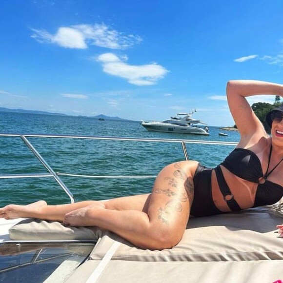 Vídeos de Andressa Urach estão sendo gravados pelo seu filho mais velho