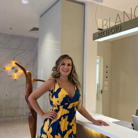 Andressa Urach também faz shows em uma casa de prostituição