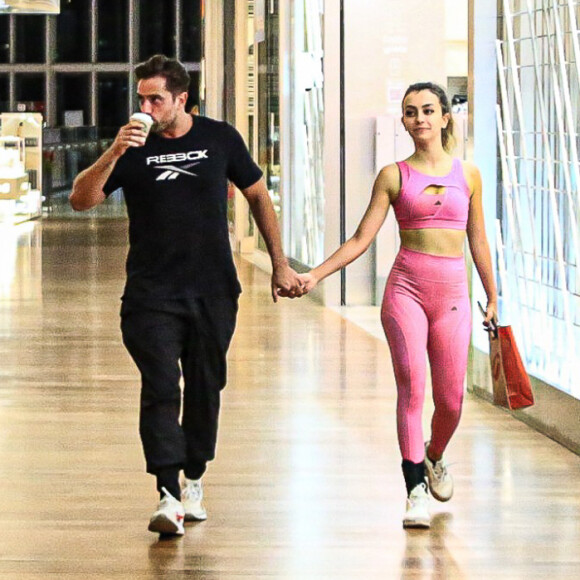 Rafael Cardoso e Vivian Linhares retomaram o namoro