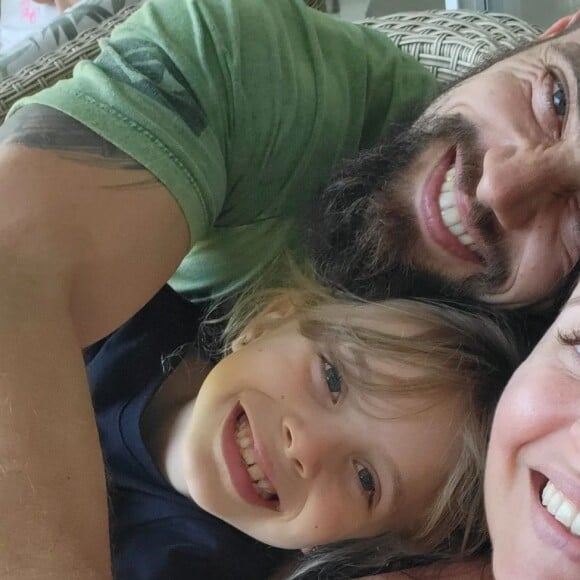 Rafael Cardoso já é pai de Aurora e Valentim, frutos do casamento com Mari Bridi