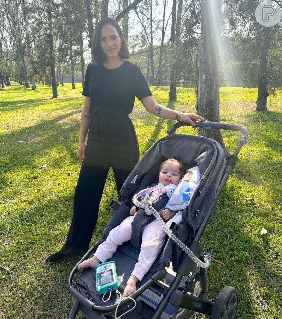Letícia Cazarré usa as redes sociais para atualizar os seguidores sobre estado de saúde da filha