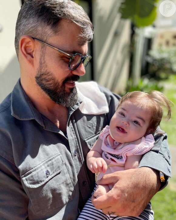 Letícia e Juliano Cazarré contam com as orações dos seguidores pela saúde da filha