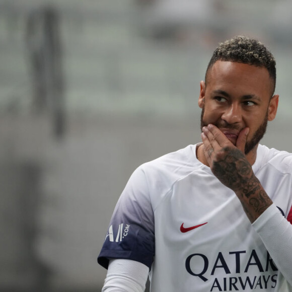 Neymar tem recebido algumas críticas desde o anúncio do cruzeiro