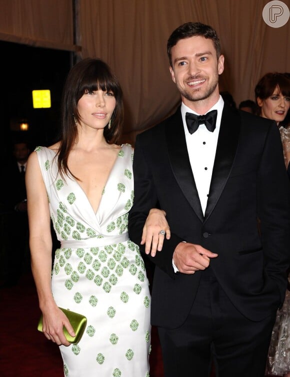 Jessica Biel se casou com Justin Timberlake com um vestido de US$ 100 mil