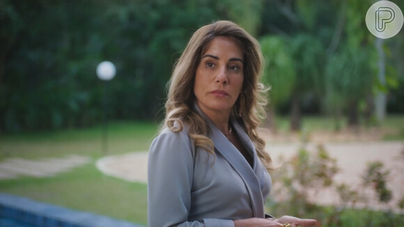 Novela 'Terra e Paixão': Irene (Gloria Pires) manda Nice (Alexandra Richter) acabar com Agatha (Eliane Giardini), mas plano dá errado