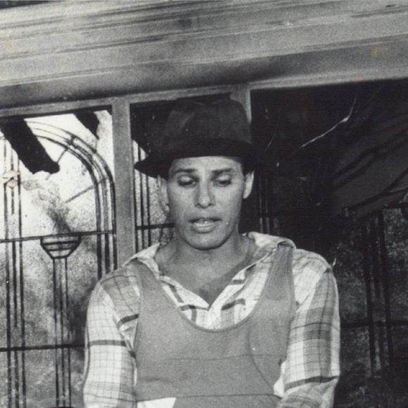 Edson Celulari vestia roupas surradas na novela 'Brasileiras e Brasileiros'. Fracasso de audiência, história mudou de horário, afastou autor e mudou a trama