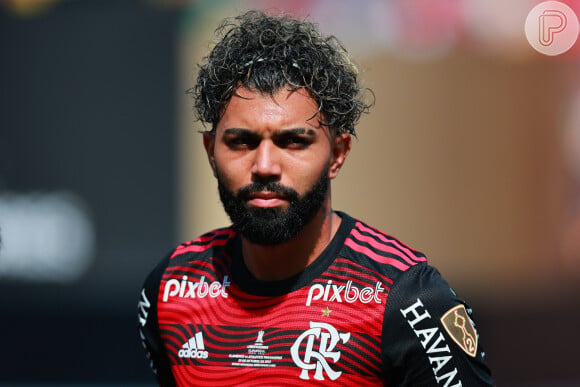 Gabigol teria mais de 60 pares de tênis no seu closet