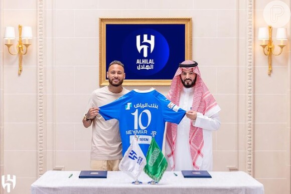 Neymar usa relógio de valor milionário ao fechar contrato com time de Arábia Saudita