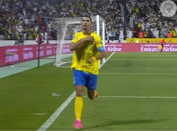 Cristiano Ronaldo também polemizou ao comemorar um gol fazendo o sinal da cruz