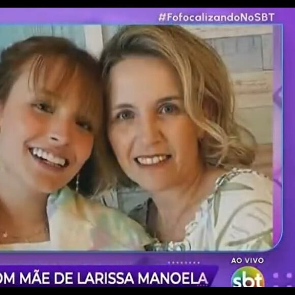 Chris Flores revelou que mostraria novos trechos da entrevista exclusiva com Silva, mãe de Larissa Manoela no meio de briga familar