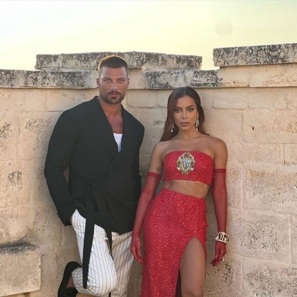 Anitta e Simone Susinna não chegaram a anunciar um relacionamento, mas não escondiam o affair