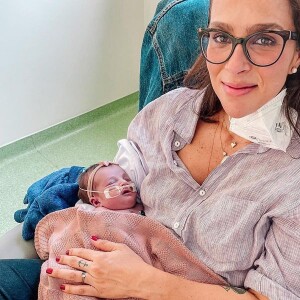 Filha mais nova de Juliano Cazarré e Letícia, Maria Guilhermina nasceu com uma síndrome rara no coração