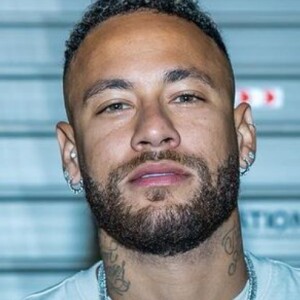 Neymar estava se recuperando de problemas na coxa quando chegou ao Al-Hilal