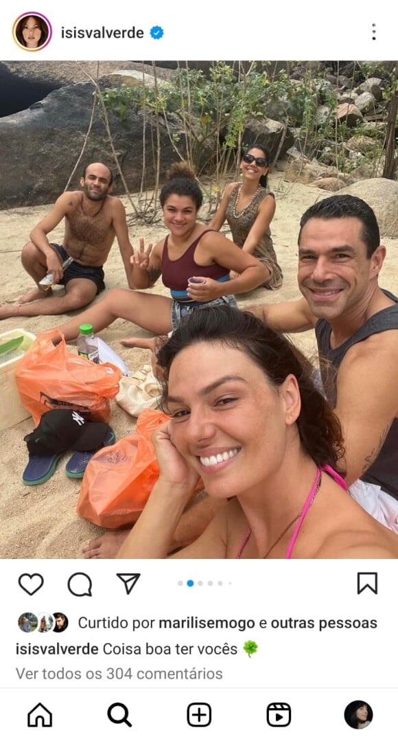 Isis Valverde mostrou foto com o namorado e amigos mostrando que não há crise em seu namoro