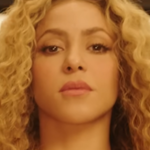 Lili Meglar: conheça babá dos filhos de Shakira e Piqué que foi homenageada em nova música da cantora após ex-jogador de futebol causar polêmica com antiga funcionária