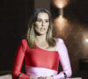 Lara (Deborah Secco) começa a desconfiar do marido no capítulo de quarta-feira, 27 de setembro de 2023, na novela "Elas por Elas"