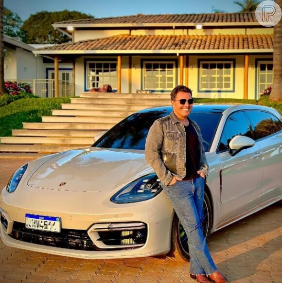 O sertanejo Eduardo Costa possui um Porsche Panamera, que pode custar a partir de R$ 689.000