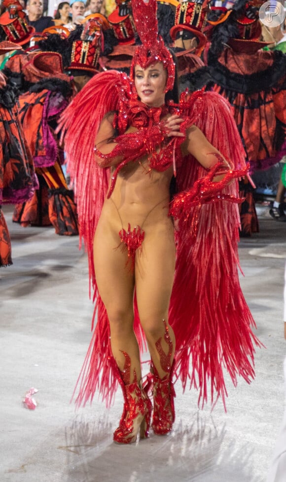 Paolla Oliveira no desfile da Grande Rio em 2022: escola foi campeã do Carnaval neste ano