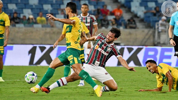Fluminense x Botafogo será um dos jogos que a Globo vai mostrar pela 26ª rodada do Brasileirão 2023 no domingo 8 de outubro de 2023. Os demais: Palmeiras x Santos e Internacional x Grêmio
