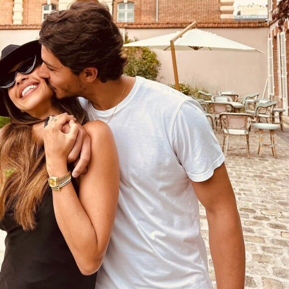 Famosos reagiram à notícia desejando coisas boas a Mariana Rios e seu namorado