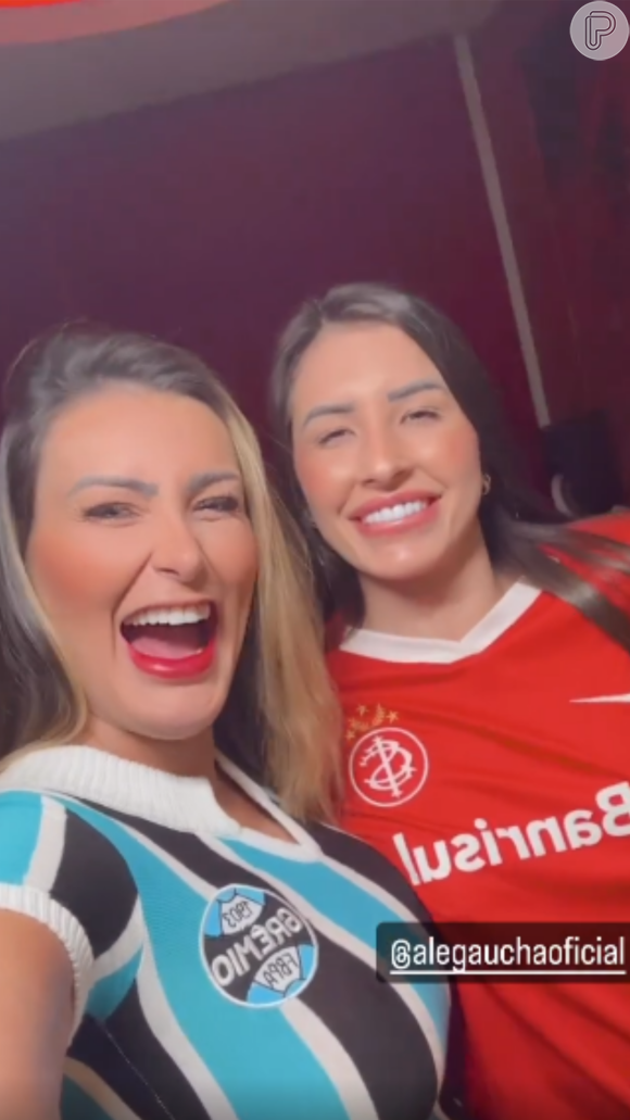 Andressa Urach e Ale Gaúcha usam as camisas dos times Grêmio e Internacional em novo vídeo pornô
