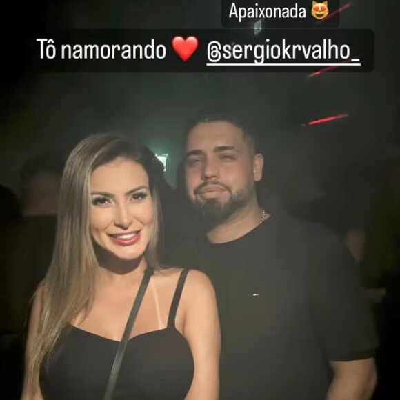 Andressa Urach assumiu namoro com Sergio Carvalho durante balada na madrugada deste domingo (08)