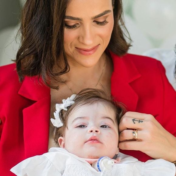 Juliano Cazarré e a mulher, Letícia Cazarré, são pais de Maria Guilhermina, que enfrentou já cinco cirurgias desde que nasceu