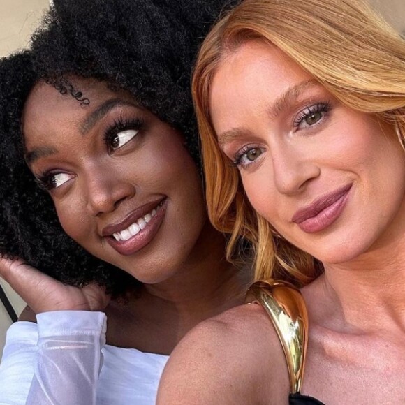 Marina Ruy Barbosa e Iza entregam encontro de milhões ao realizar campanha para marca de produtos de cabelo