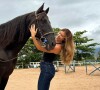 Grazi Massafera aprendeu a andar de cavalo para protagonizar 'Dona Beja'